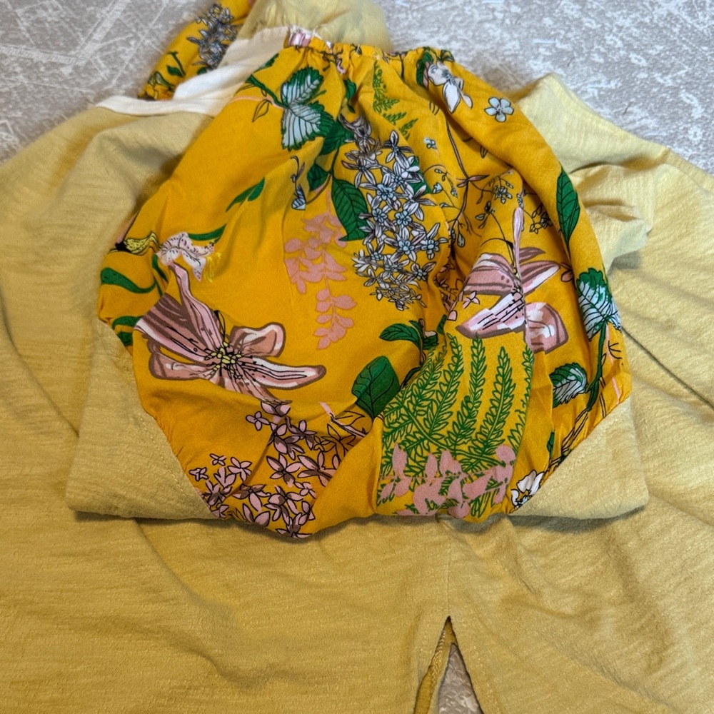 Umgee Yellow & White Puff-Sleeve Floral Mix Top - Picture 8 of 13